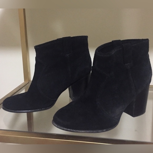 SPLENDID HEALED BOOTIES-(BLACK LAKOTA) EXCELLENT CONDITION 😍 
SIZE: 9.5 - Picture 2 of 3